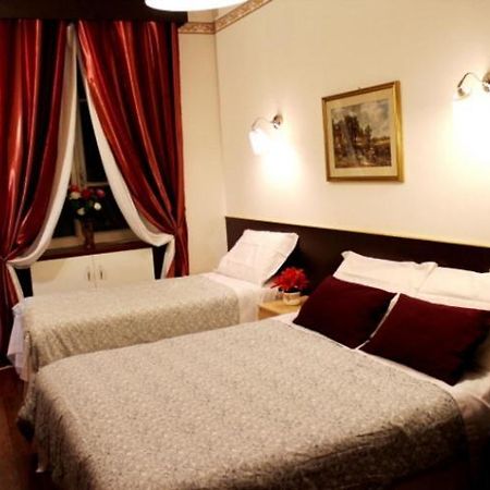 Gold House Hotel Рим Екстериор снимка